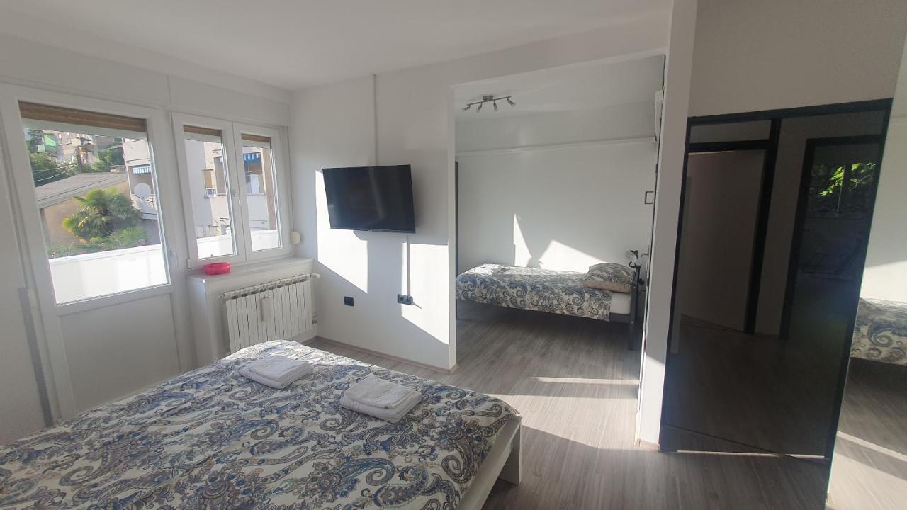 Pupi Apartment *